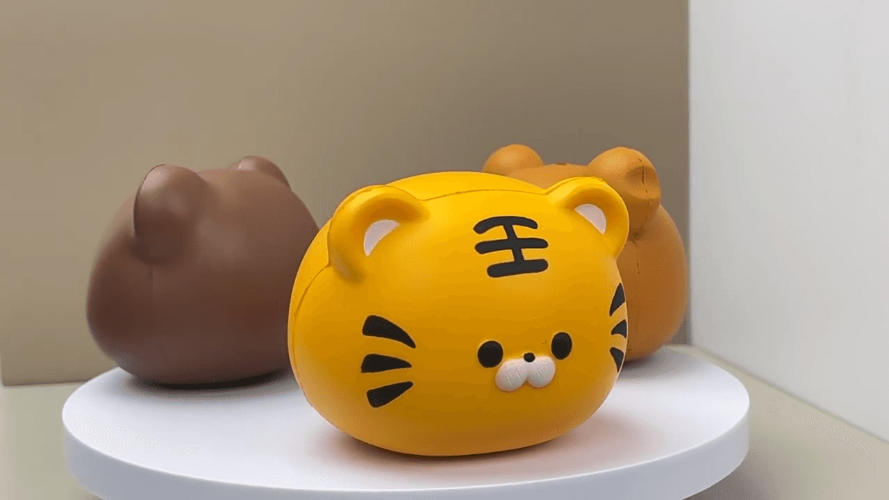 Custom PU Slow-Rise Fruit & Animal Squishy Figures — Product view